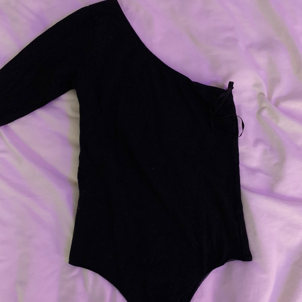 One sleeve brandy Melville bodysuit
